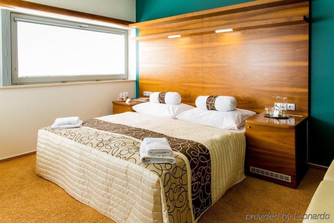 Restaurant & Design Hotel Noem Arch Μπρνο Εξωτερικό φωτογραφία
