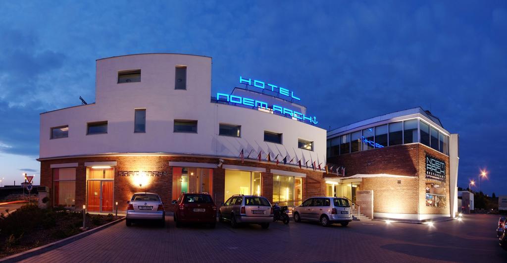 Restaurant & Design Hotel Noem Arch Μπρνο Εξωτερικό φωτογραφία