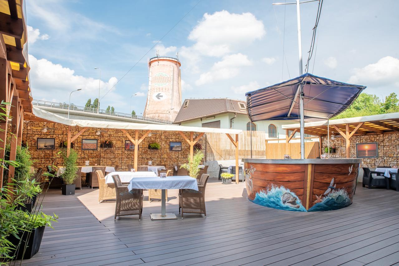 Restaurant & Design Hotel Noem Arch Μπρνο Εξωτερικό φωτογραφία
