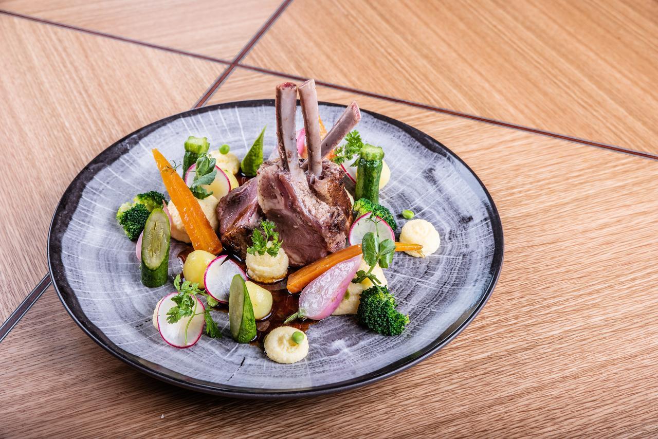 Restaurant & Design Hotel Noem Arch Μπρνο Εξωτερικό φωτογραφία