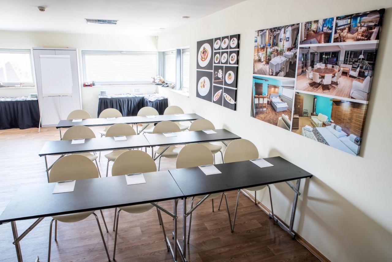 Restaurant & Design Hotel Noem Arch Μπρνο Εξωτερικό φωτογραφία