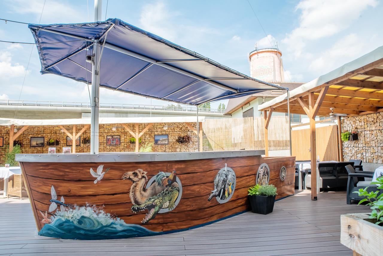 Restaurant & Design Hotel Noem Arch Μπρνο Εξωτερικό φωτογραφία